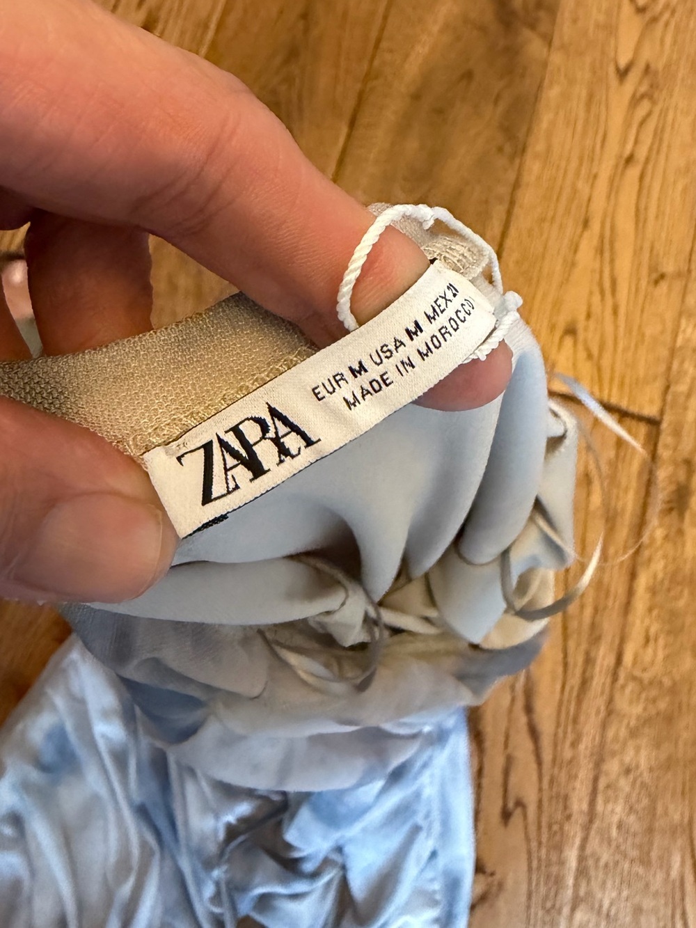 Zara draped tulle dress strapless mid dress body con size M perfect condition - Picture 3 of 4